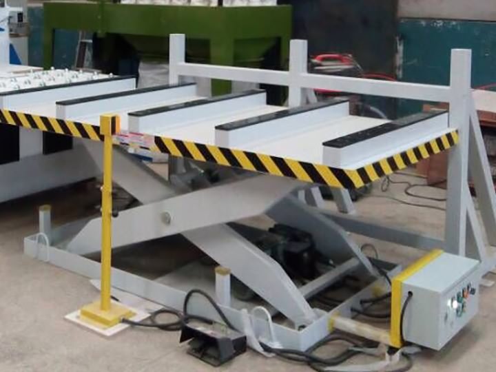 家具生產(chǎn)線自動(dòng)送料數(shù)控機(jī)床 家具生產(chǎn)線自動(dòng)送料數(shù)控機(jī)床