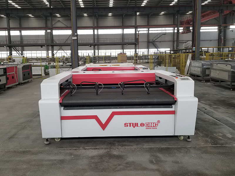 激光布料切割機(jī)