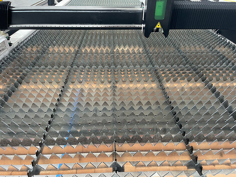 超大型光纖激光鈑金切割工作臺 30000W