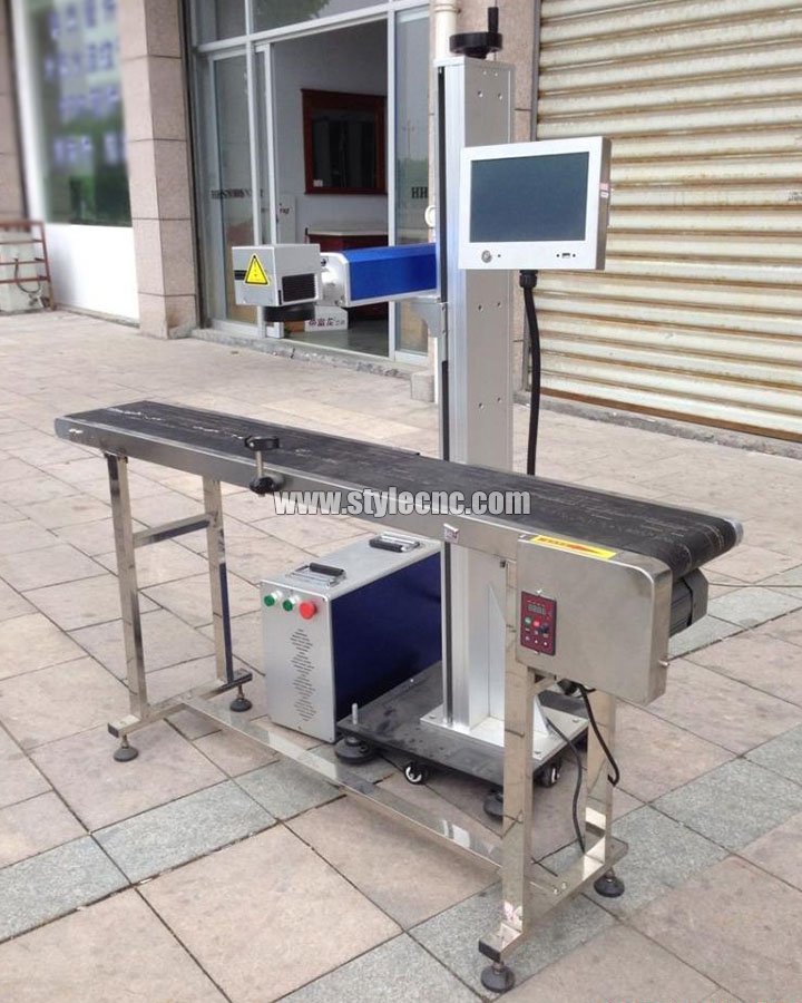 在線飛行光纖激光雕刻機 在線飛行光纖激光雕刻機