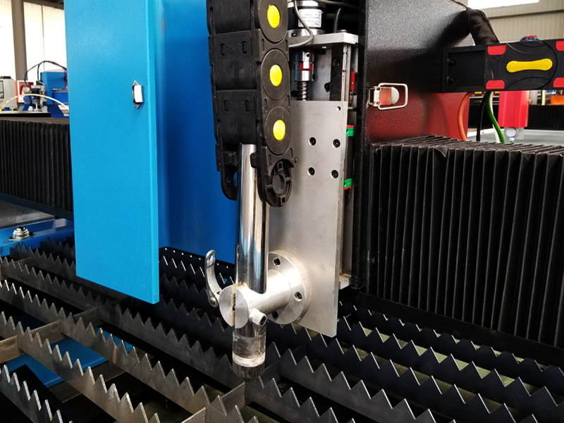 2025年最佳預算 4x8 數控等離子鈑金切割機