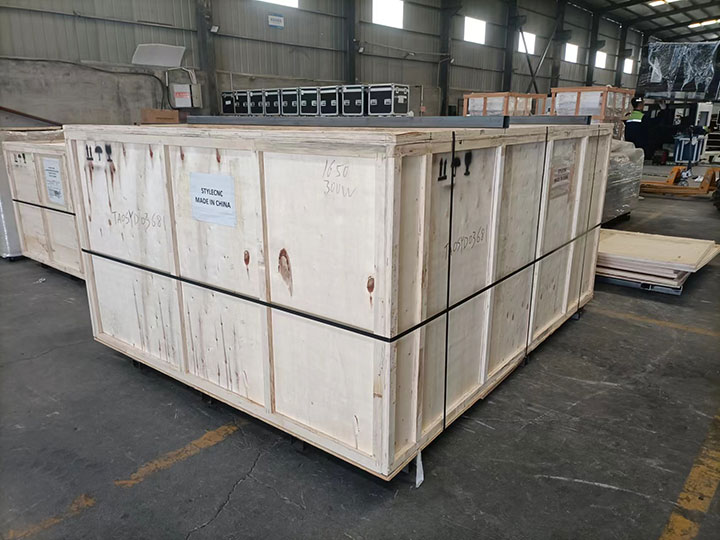 雙頭膠合板盒 CO2 激光切割機 雙頭膠合板盒 CO2 激光切割機