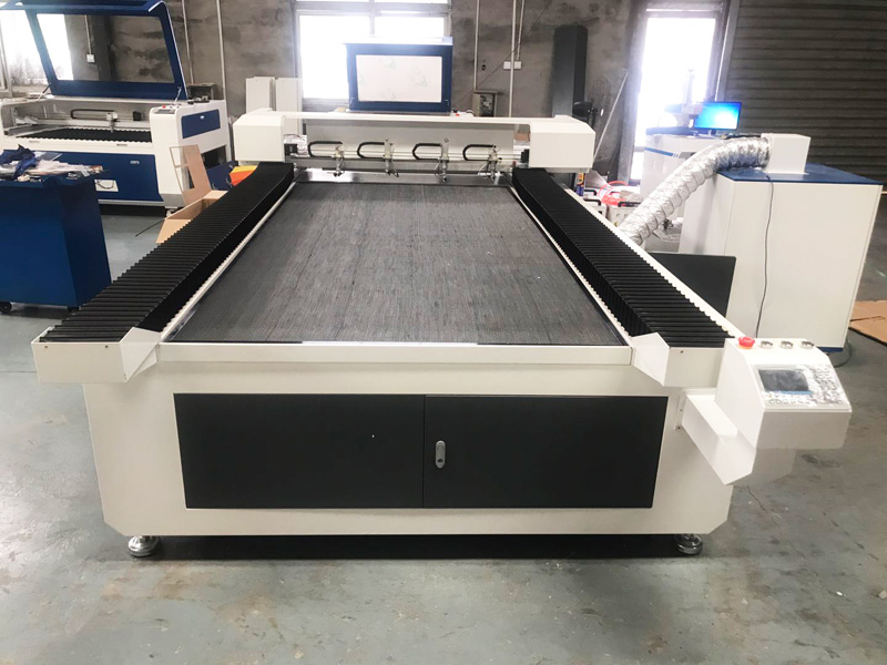 多頭 CO2 美國激光切割機