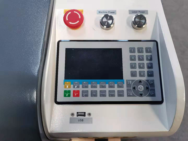 易于操作的數(shù)控激光墊片切割機(jī) RD 控制器