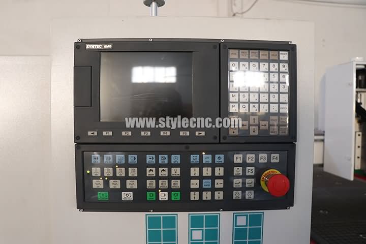 臺灣新代控制系統