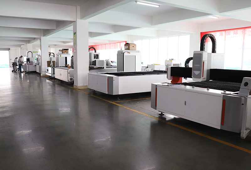 ST-FC3015L 光纖激光切割機(jī)