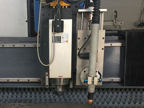 數(shù)控等離子切割工作臺與數(shù)控雕刻機(jī)主軸相結(jié)合