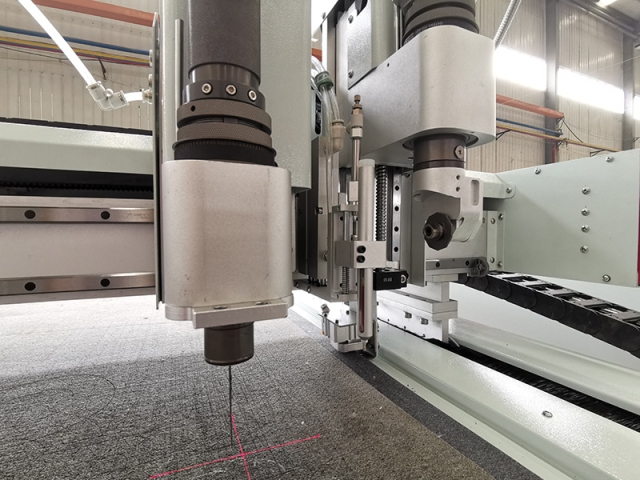 平板振動刀切割機簡介