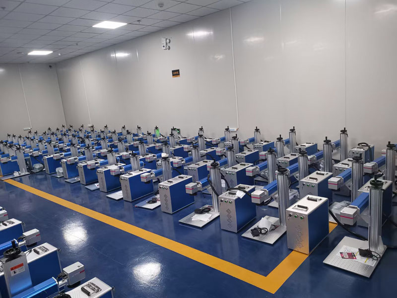 經濟實惠的光纖激光雕刻機，用于彩色標記